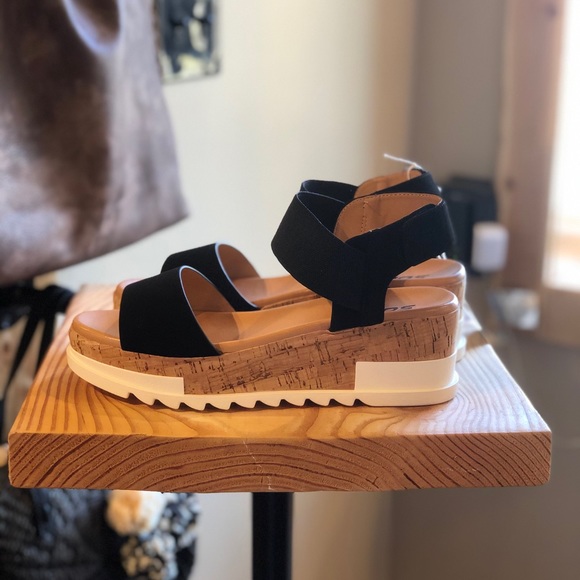 Soda low wedge sandal 👡 - Picture 2 of 3